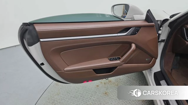 Porsche 911(992) id 4442781 из Кореи 17