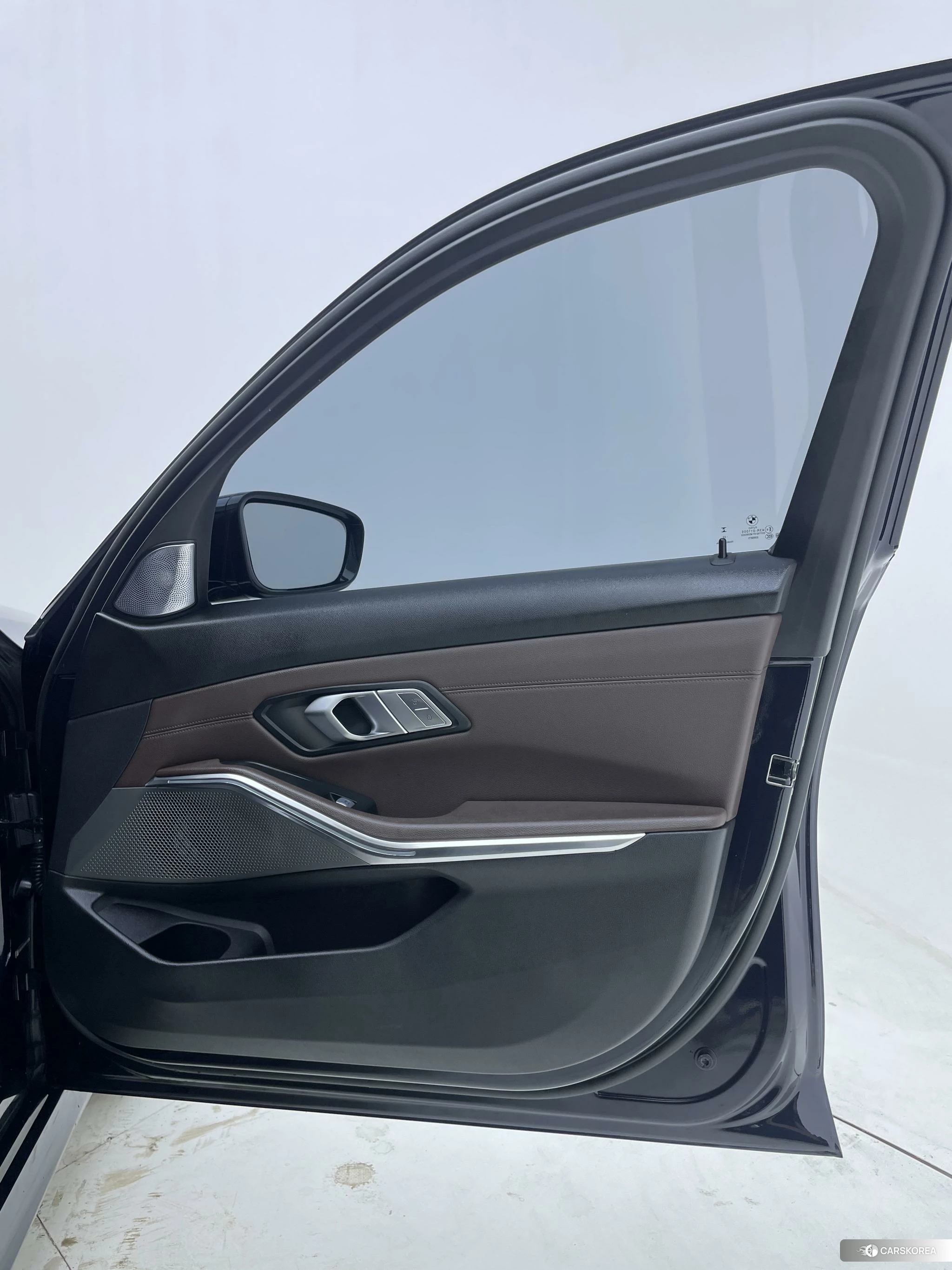 BMW 3 series id 4455483 из Китая 17
