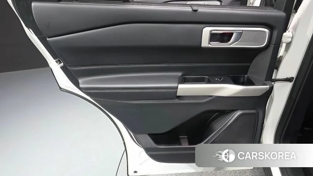 Ford Explorer 6th Generation id 4555540 из Кореи 17