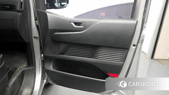 Hyundai Staria id 4303795 из Кореи 17