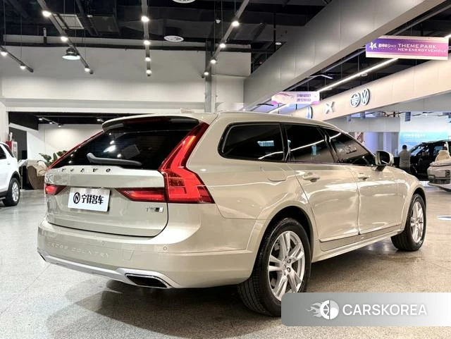 Volvo V90 id 4242574 из Китая 17