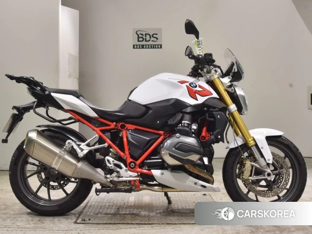 Проданный BMW R1200R 2016 из Японии