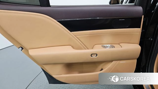 Genesis G90 (RS4) id 4720014 из Кореи 17