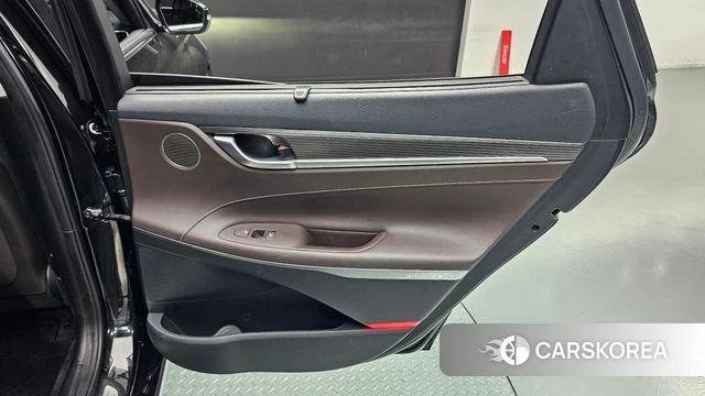 Hyundai Grandeur IG id 4339715 из Кореи 17