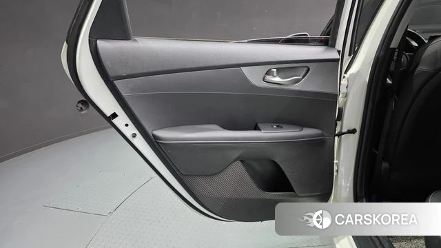 Kia Come New K3 id 4930716 из Кореи 17