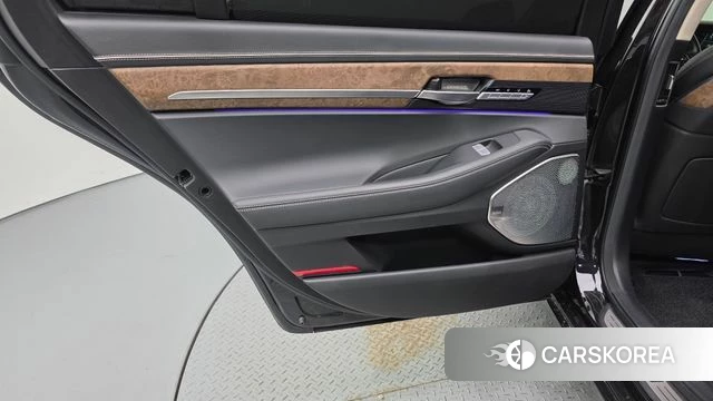 Genesis G90 id 4652095 из Кореи 17
