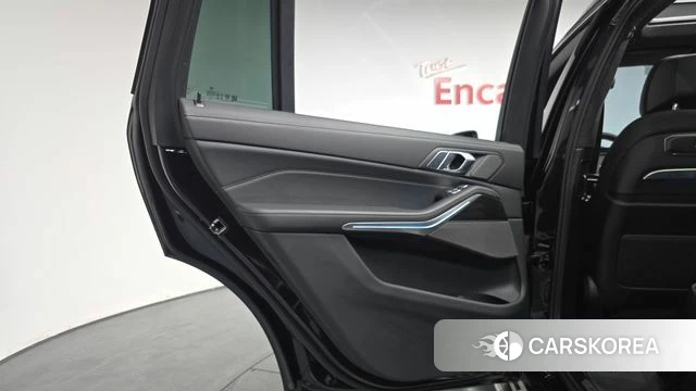 BMW X7 (G07) id 4222578 из Кореи 17