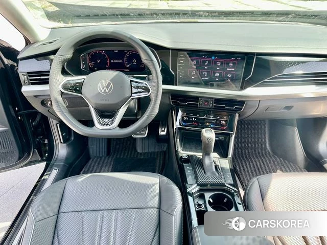 Volkswagen Passat id 4263831 из Китая 17