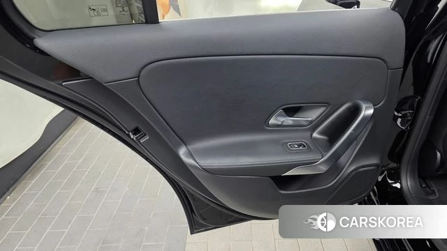 Mercedes-Benz A-Class W177 id 4698048 из Кореи 17
