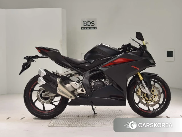 Проданный Honda CBR250RR 2017 из Японии, фото 2