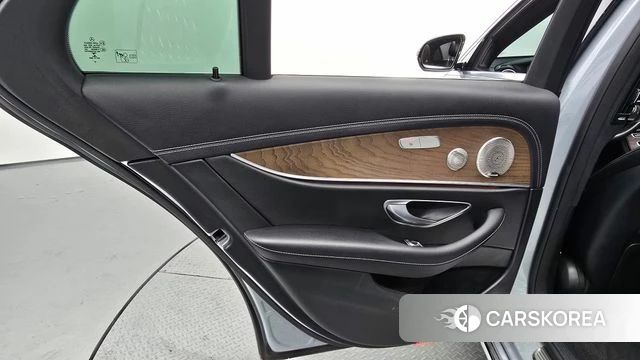 Mercedes-Benz E-Class W213 id 4736631 из Кореи 17