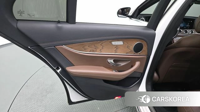 Mercedes-Benz E-Class W213 id 4745906 из Кореи 17