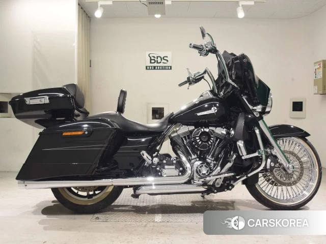 Проданный Harley-Davidson Street Glide FLHXS1690 2015 из Японии