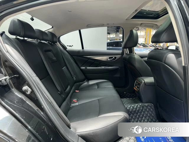 Infiniti Q50L id 4254436 из Китая 17