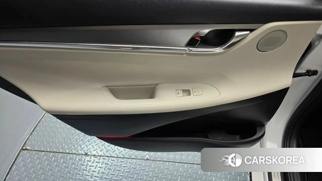 Hyundai The New Grandeur IG id 4518835 из Кореи 17