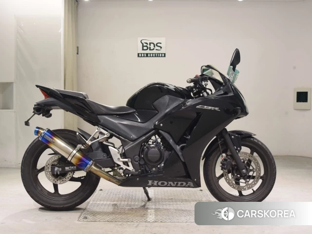 Проданный Honda CBR250R 2015 из Японии