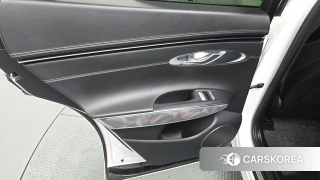 Genesis GV70 id 4267777 из Кореи 17
