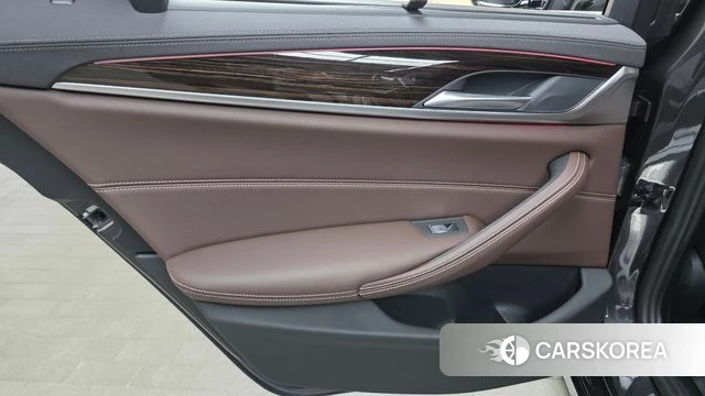 BMW 5 Series (G30) id 4355006 из Кореи 17