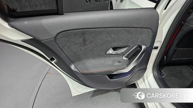 Mercedes-Benz A-Class W177 id 4640979 из Кореи 17