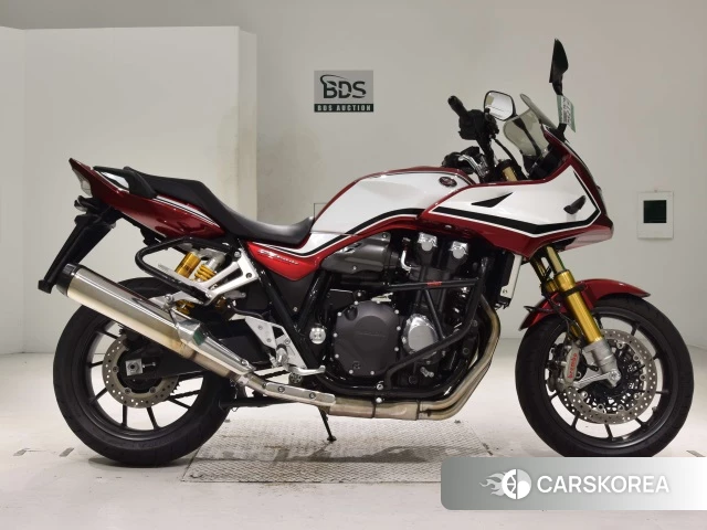 Проданный Honda CB1300SF BOLDOR SP 2021 из Японии, фото 2