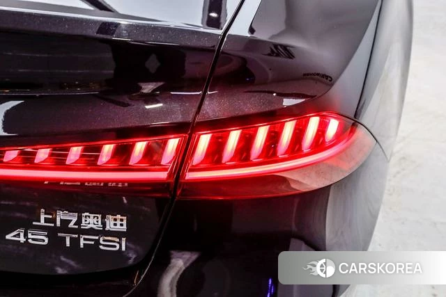 Audi A7L id 4278725 из Китая 17