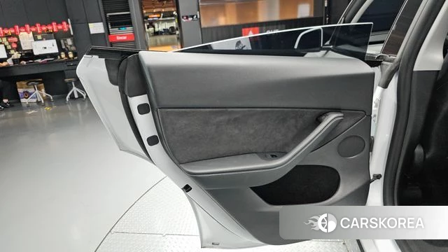 Tesla Model Y id 4792534 из Кореи 17