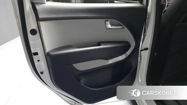Kia The New Kia Ray EV id 4266819 из Кореи 17