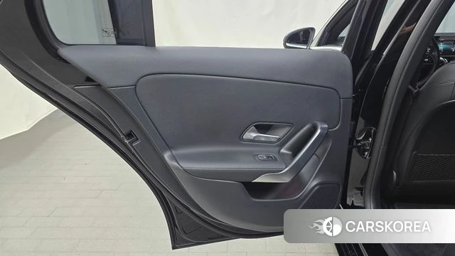 Mercedes-Benz A-Class W177 id 4637010 из Кореи 17