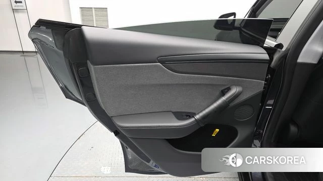 Tesla Model Y id 4468452 из Кореи 17