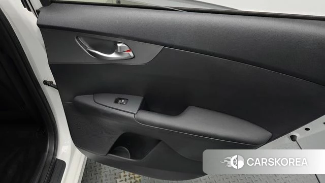 Kia Come New K3 id 4362487 из Кореи 17