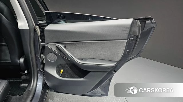 Tesla Model Y id 4834546 из Кореи 17