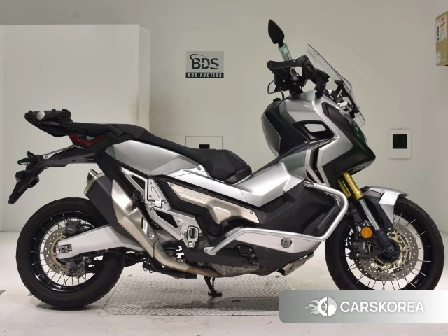Проданный Honda X-ADV 750 2018 из Японии