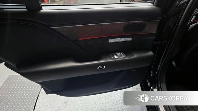 Genesis G90 (RS4) id 4186920 из Кореи 17