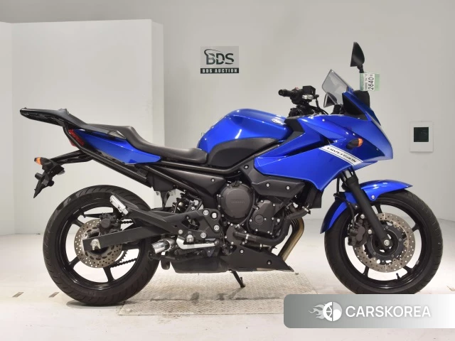 Проданный Yamaha XJ6 DIVERSION 2012 из Японии