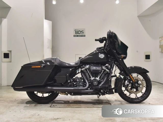 Проданный Harley-Davidson Street Glide FLHXS1870 2023 из Японии