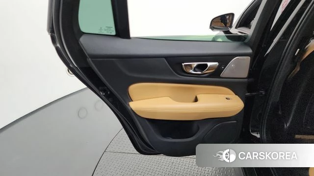 Volvo V60 Cross-Country 2nd Generation id 4646640 из Кореи 17