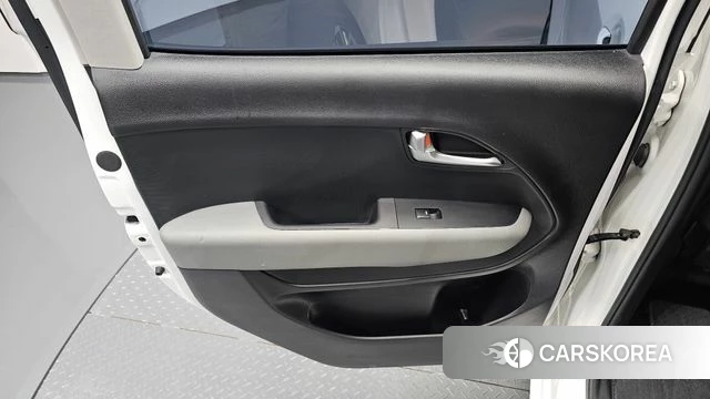 Kia The New Kia Ray id 4965217 из Кореи 17