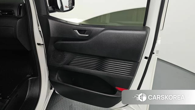 Hyundai Staria id 4904373 из Кореи 17