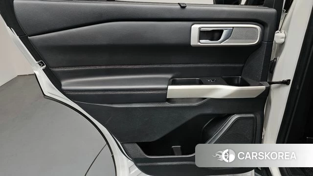 Ford Explorer 6th Generation id 4524836 из Кореи 17
