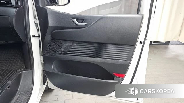 Hyundai Staria id 4428648 из Кореи 17