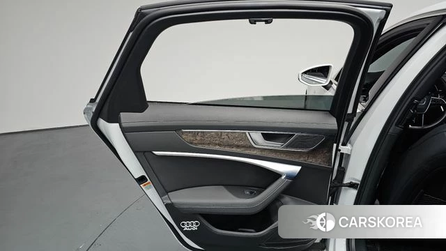 Audi A6 (C8) id 4428904 из Кореи 17