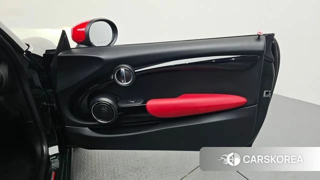 Mini Cooper S id 4741595 из Кореи 17