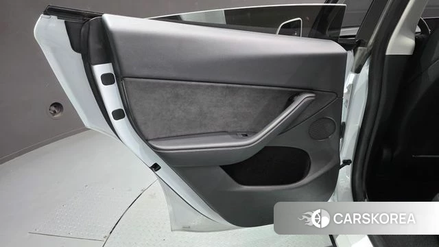 Tesla Model Y id 4443031 из Кореи 17