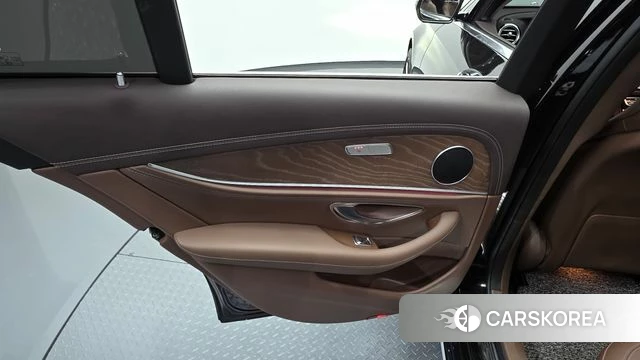 Mercedes-Benz E-Class W213 id 4520131 из Кореи 17