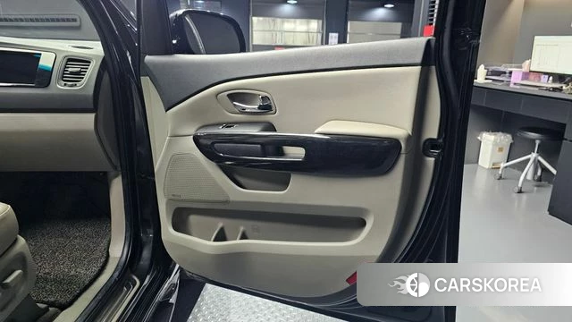 Kia The New Carnival id 4225675 из Кореи 17