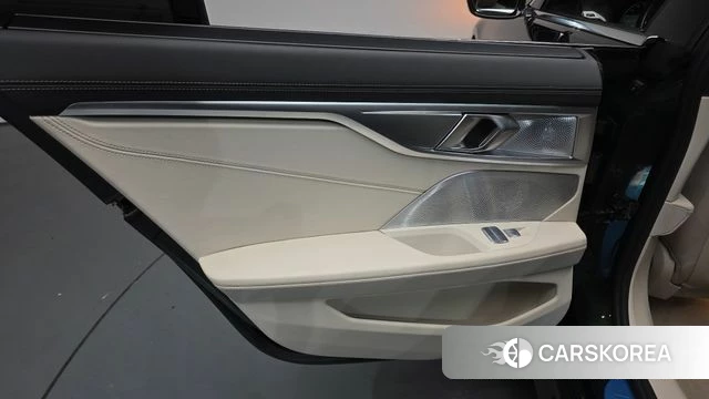 BMW 8 Series (G15) id 4793069 из Кореи 17