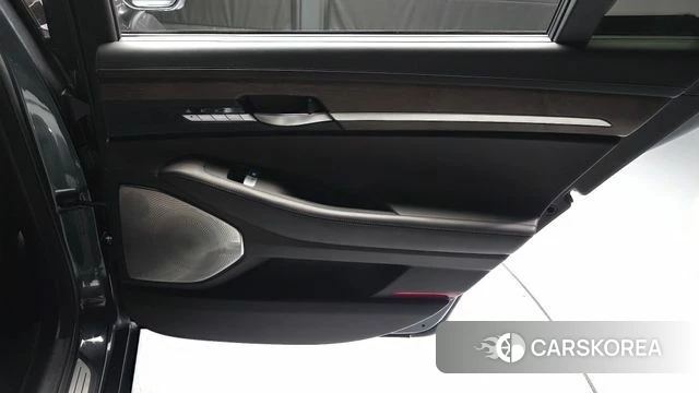 Genesis G90 id 4338628 из Кореи 17