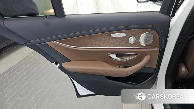 Mercedes-Benz E-Class W213 id 4474717 из Кореи 17