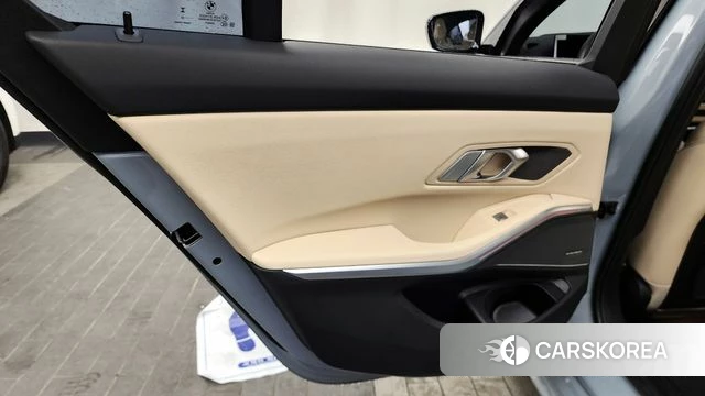 BMW 3 Series (G20) id 4223101 из Кореи 17