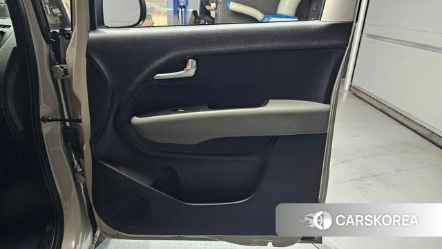 Kia The New Kia Ray id 4480222 из Кореи 17
